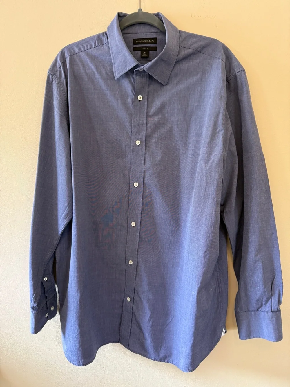Banana Republic Men’s Slim Fit Shirt – Size XL – Blue Micro-Stripe